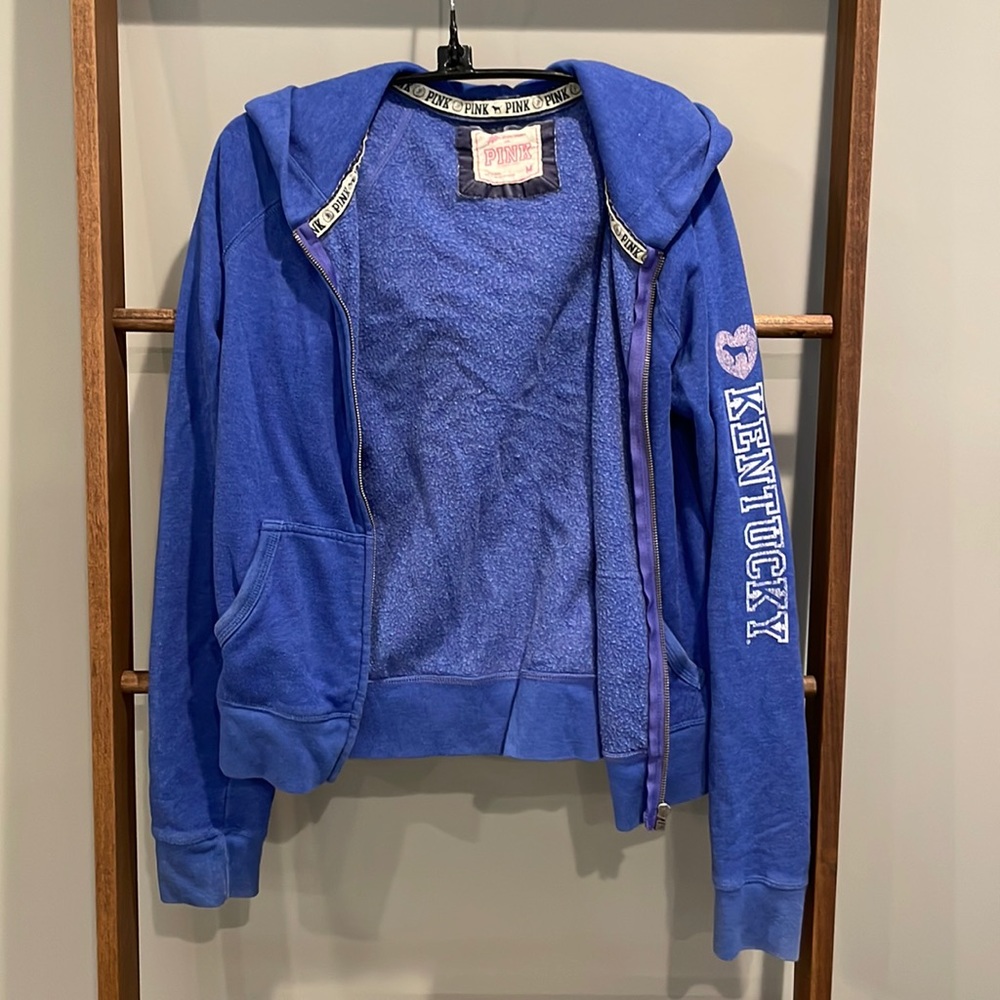 UK Zip Up